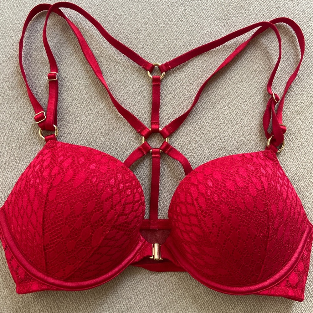 Victorias Secret Bombshell Plunge Red Push-Up Bra 32B